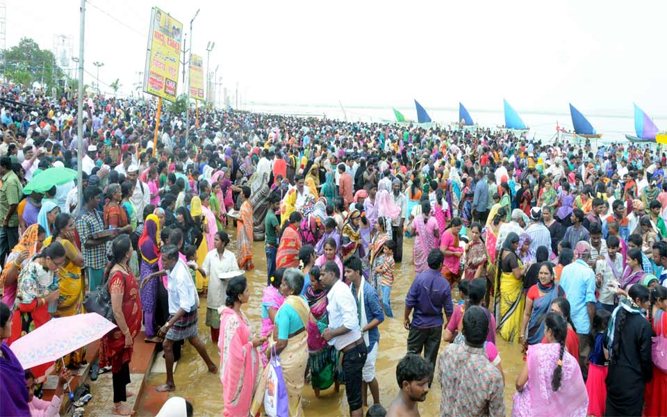 Rottela pandaga continues for the third day - Sakshi4