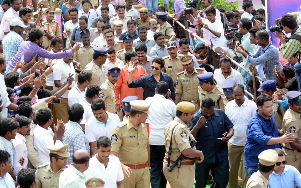 Sachin at Puttamraju kandriga8