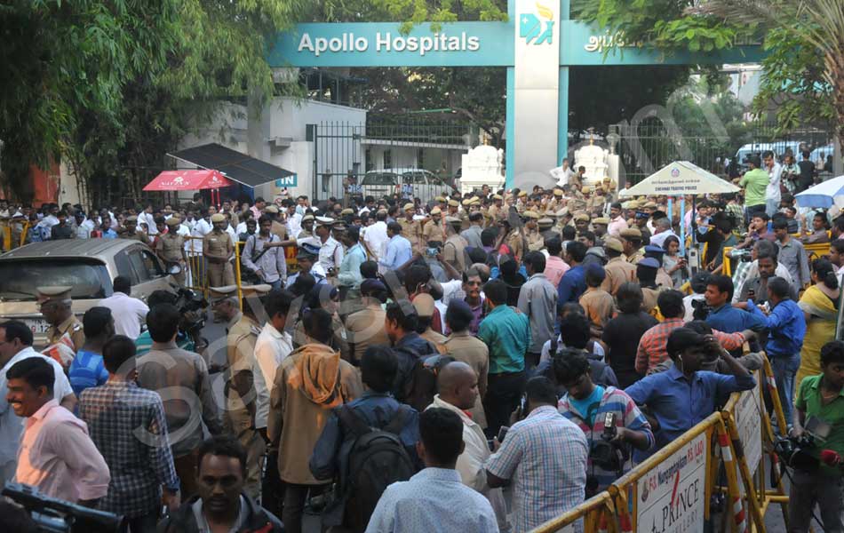 Jayalalithas critical health20