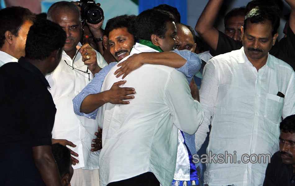 YS Jagan tour in Narasaraopet - Sakshi9