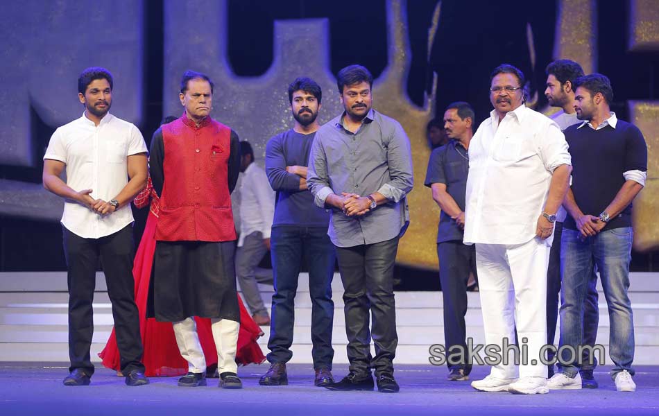 Chiranjeevis Khaidi No 150 pre release celebration33