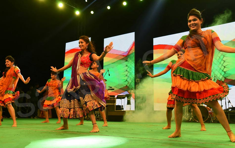 kakinada beach sankranti festival15