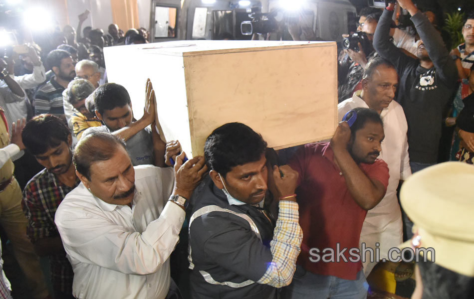 Srinivas body arrived in Hyderabad1