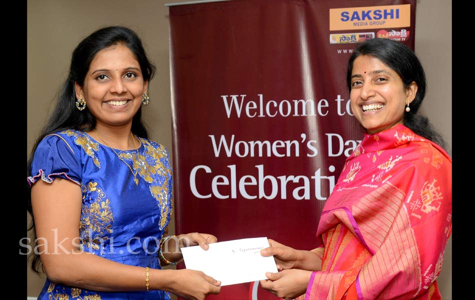 womens day celebration in sakshi journalism school - Sakshi15