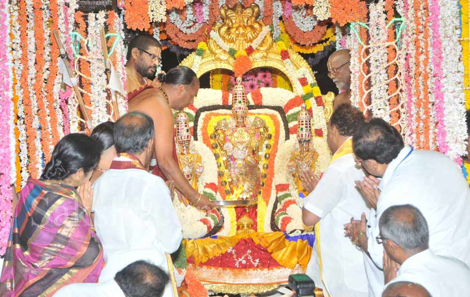 tirumala teppotsavam4