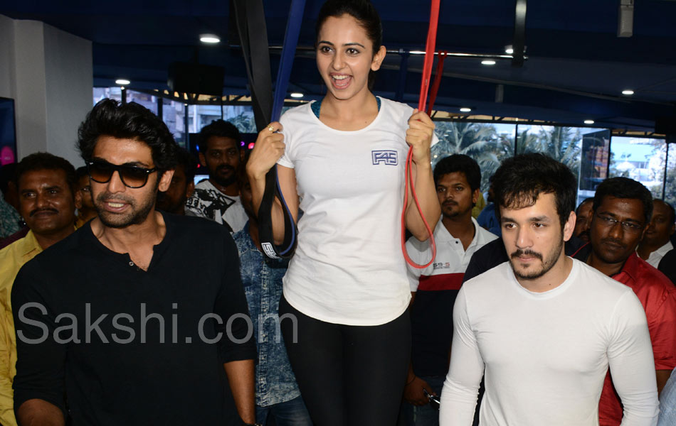 rakul preet singh gym in visakhapatnam - Sakshi1