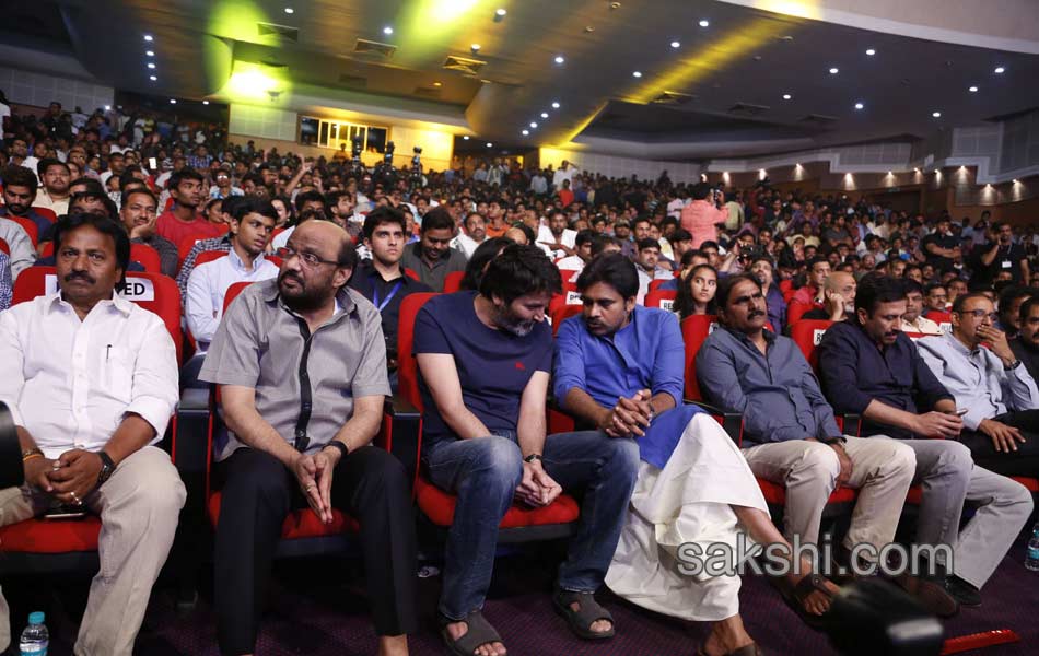 Katamarayudu pre release function4