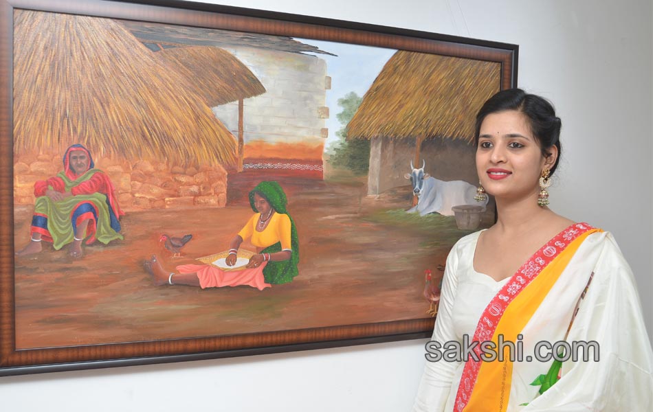 show the paints in Icon Art Gallery - Sakshi12