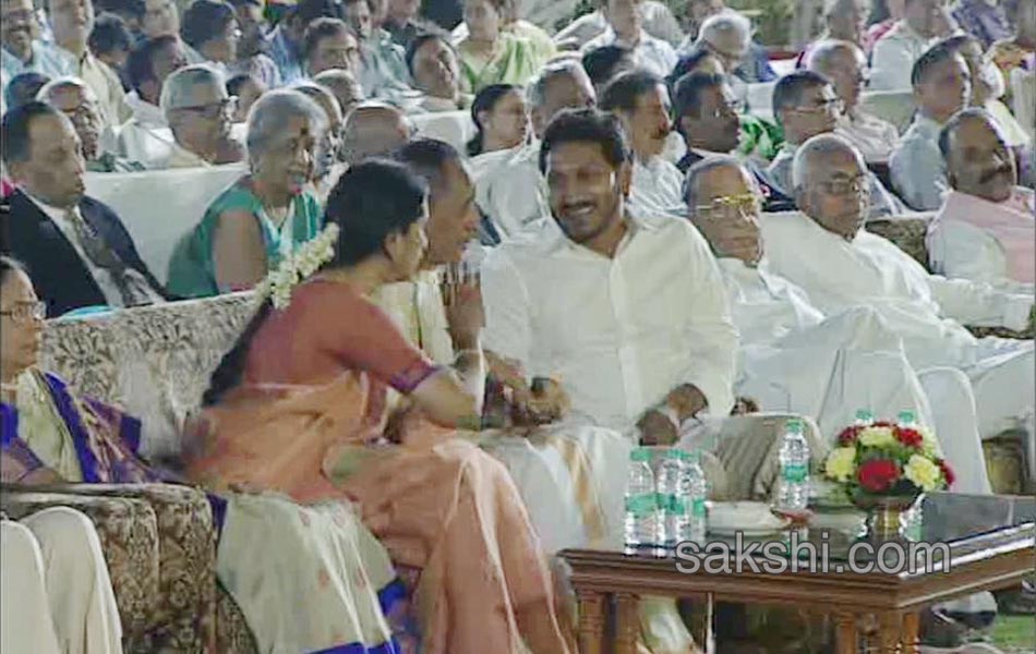 ugadi celebrations at raj bhavan ys jagan mohan reddy attend - Sakshi17