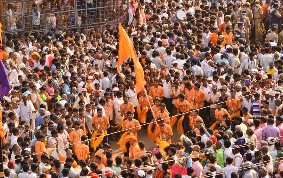 glorious mallanna rathotsavam - Sakshi3