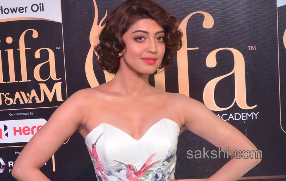 IIFA Stars Look adurs14