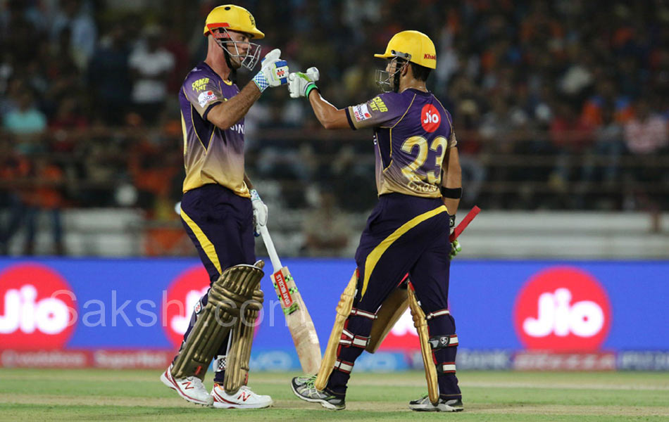 Kolkata Knight Riders and Gujarat Lions - Sakshi20