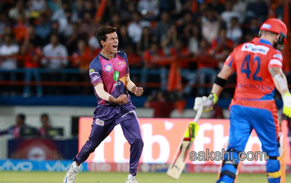 Gujarat lions won match with rising punelions6