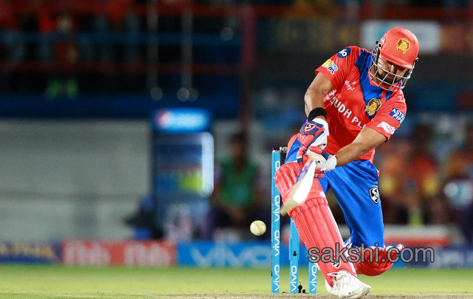 Gujarat lions won match with rising punelions13