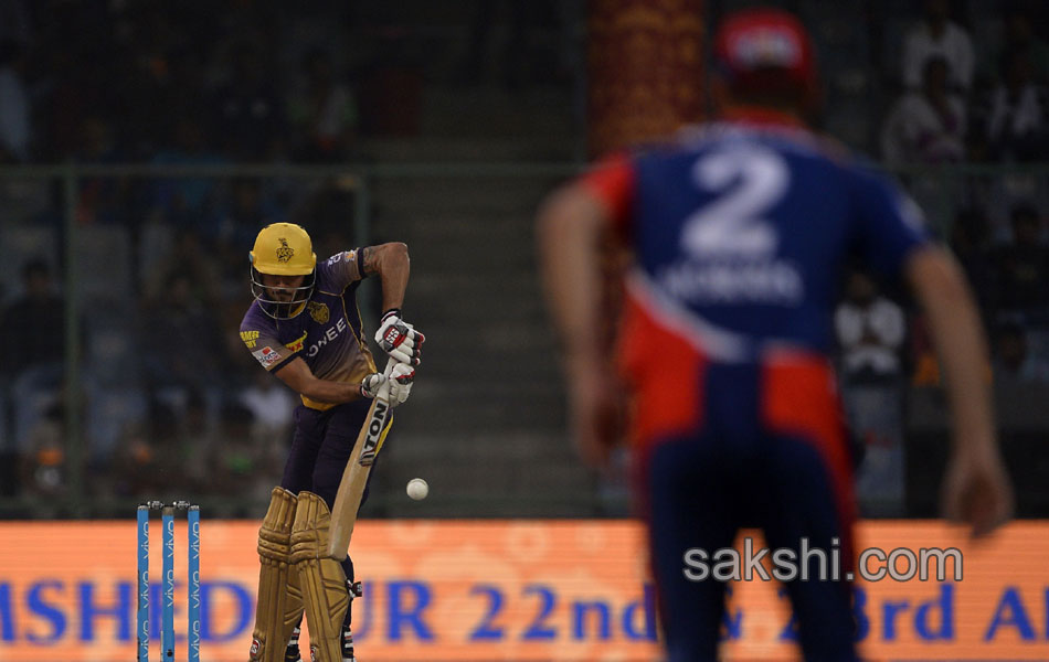 Kolkata Knight Riders beat Delhi Daredevils by 4 wickets1