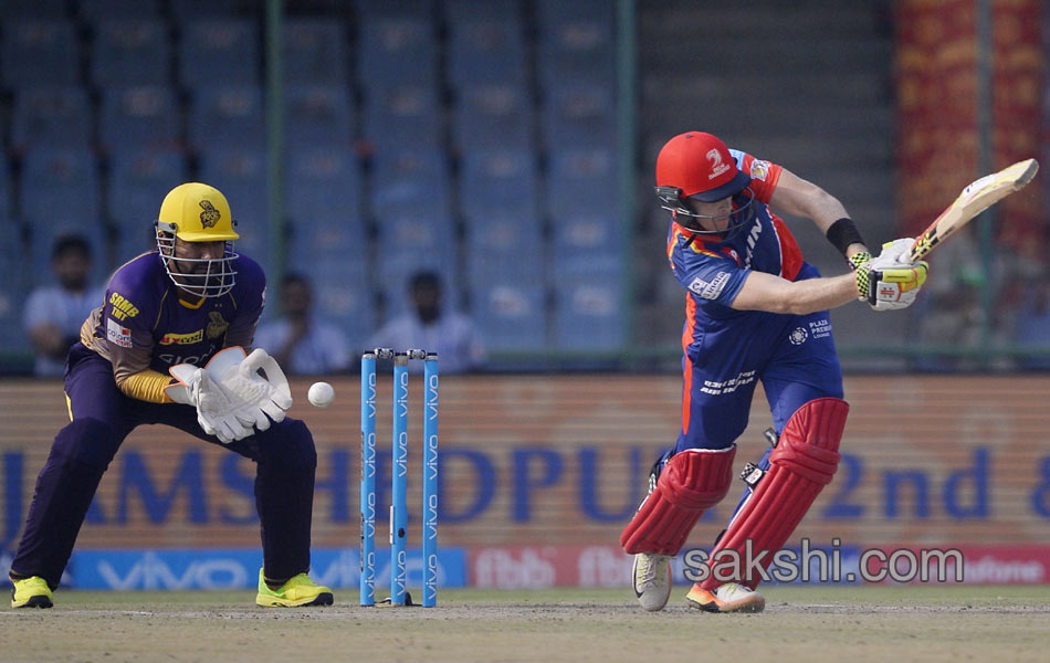 Kolkata Knight Riders beat Delhi Daredevils by 4 wickets12