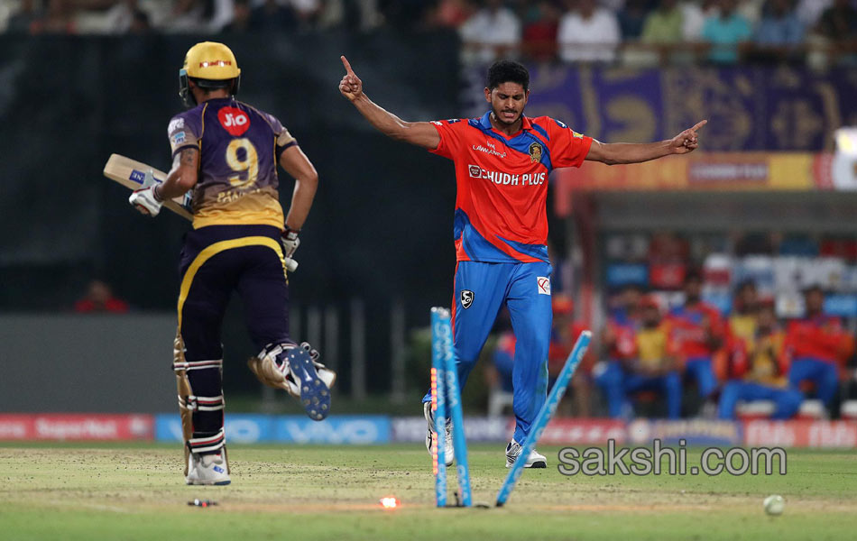 Gujarat Lions win by Kolkata Knight Riders - Sakshi13