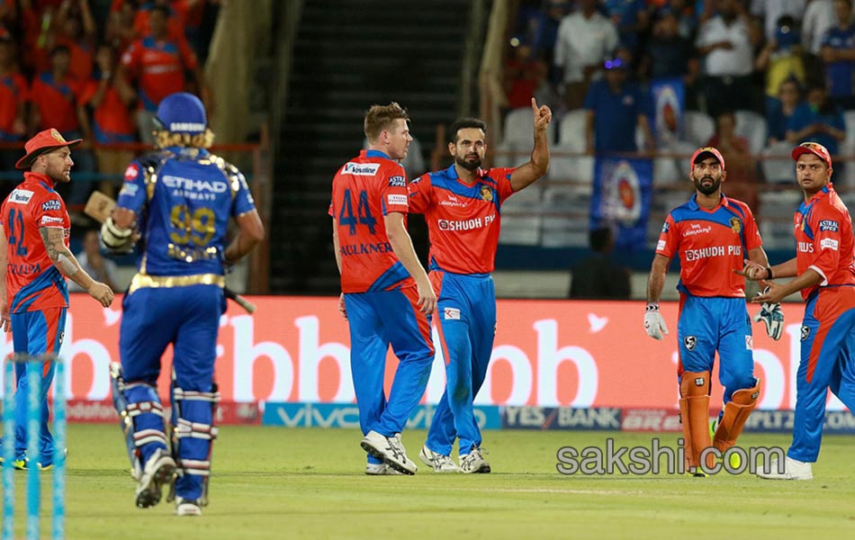 mumbai beat gujarat in super over thriller - Sakshi12