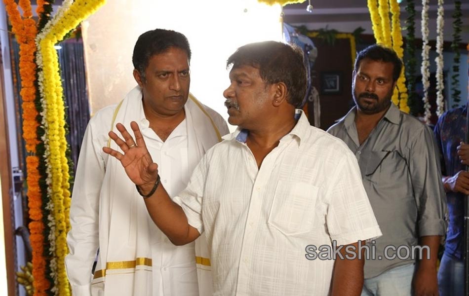 nakshatram working stills - Sakshi5