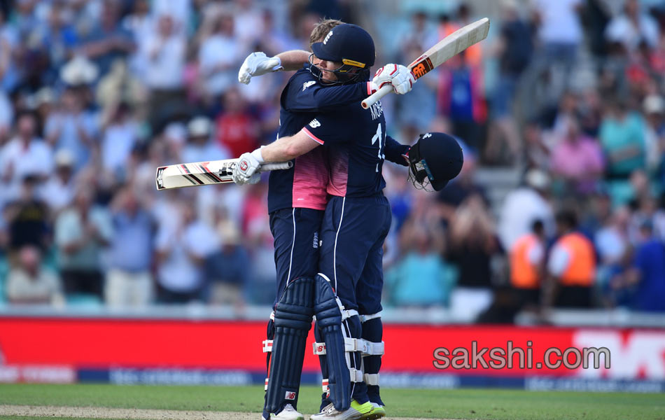 England beat bangladesh2