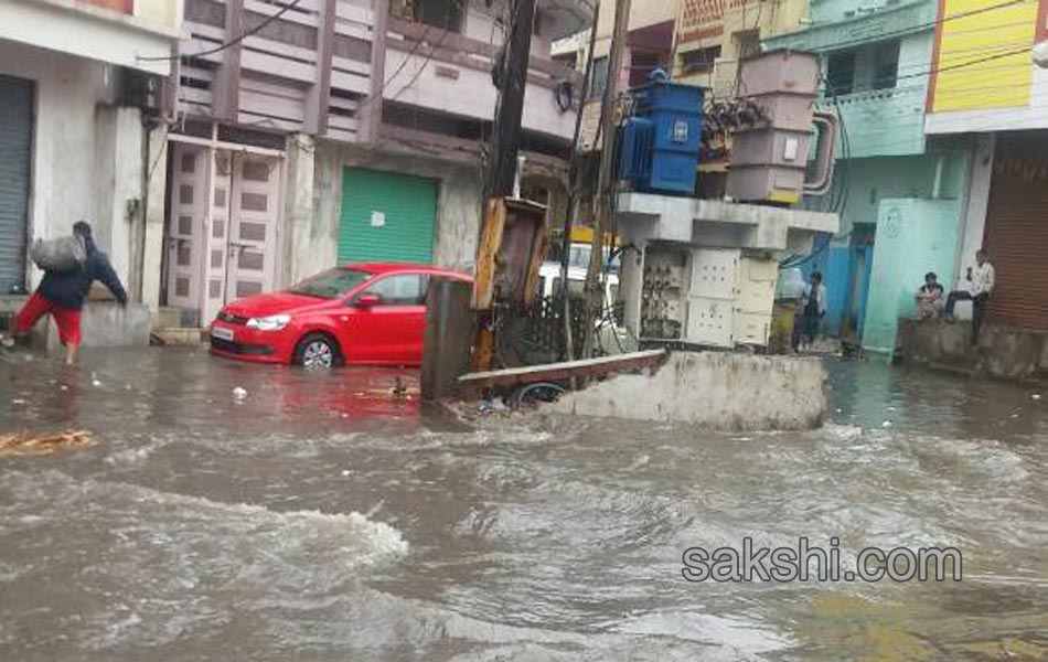 heavyrain in hyderabad - Sakshi21