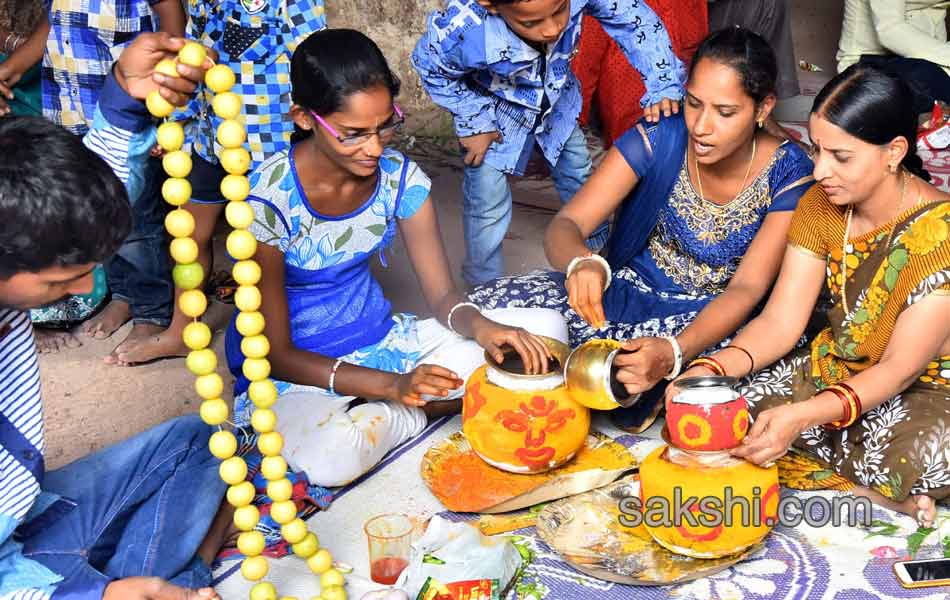 golkonda bonalu - Sakshi10