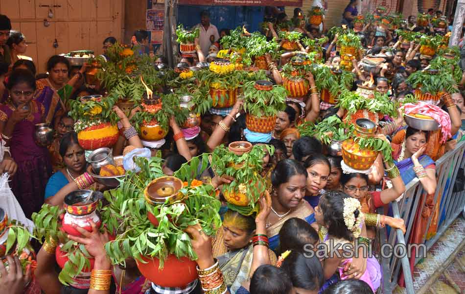 Secunderabad Ujjaini Mahankali Bonalu24