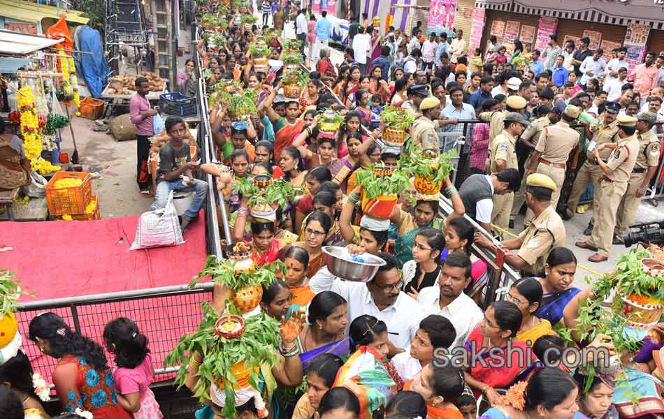 Secunderabad Ujjaini Mahankali Bonalu28