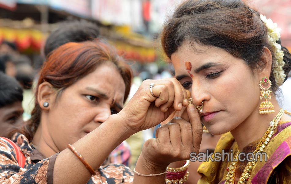 hyderabad bonalu - Sakshi13