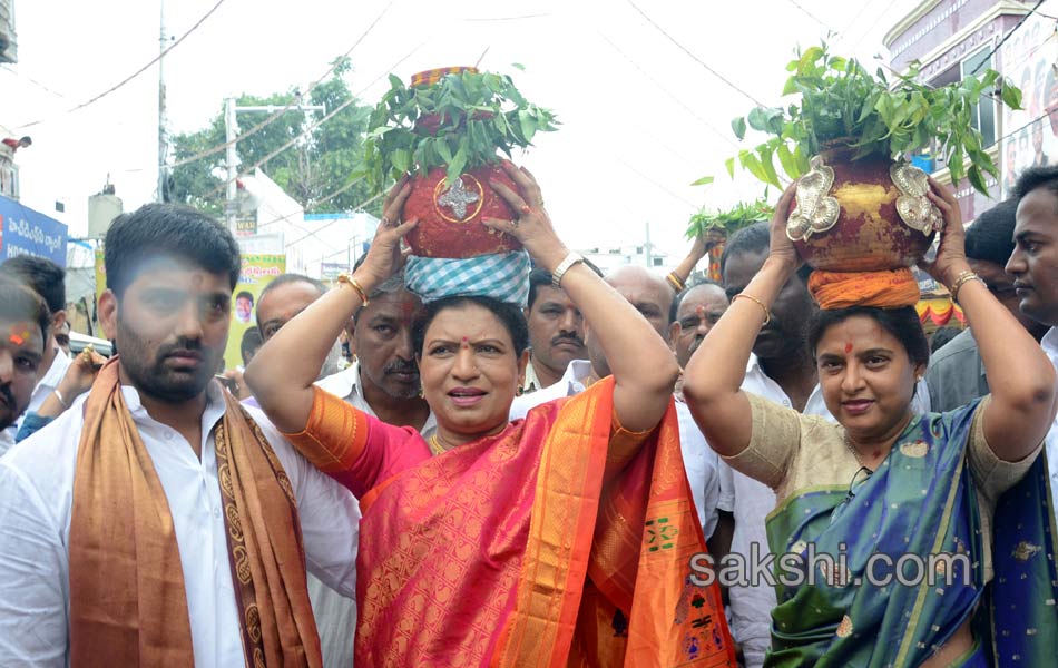 hyderabad bonalu - Sakshi15