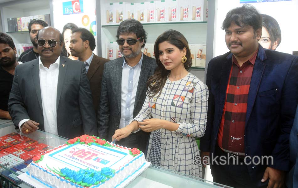 Samantha launches Big C showroom in warangal5