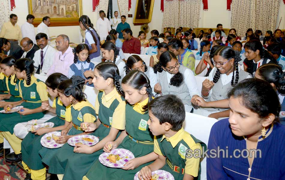 Rakhi celebrations in Rajbhavan14