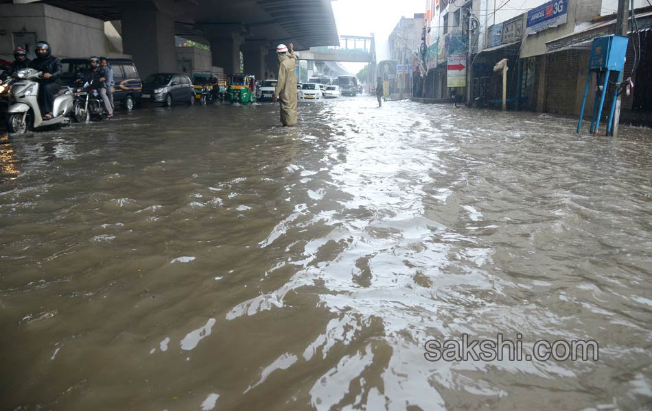 Heavy rains in Hyderabad16