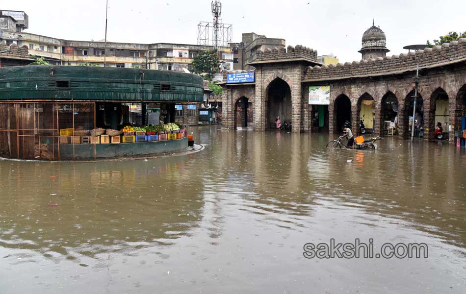 Heavy rains in Hyderabad23