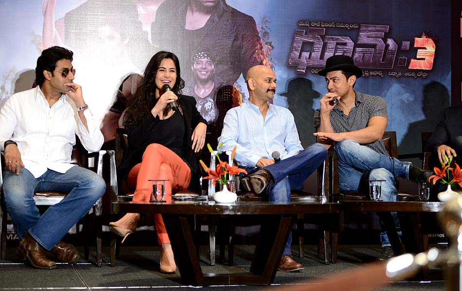 Dhoom 3 Team in Hyderabad for Movie Promotion10