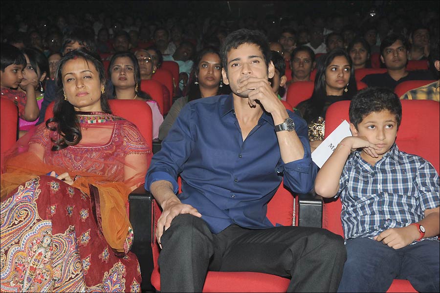 nenokkadine audio release function - Sakshi6