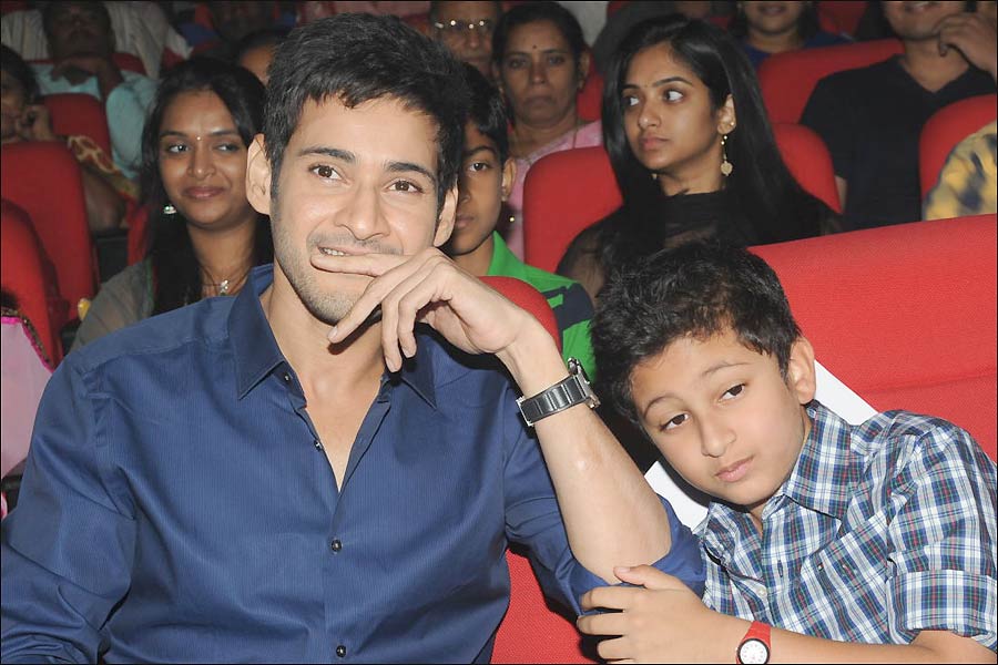 nenokkadine audio release function - Sakshi7