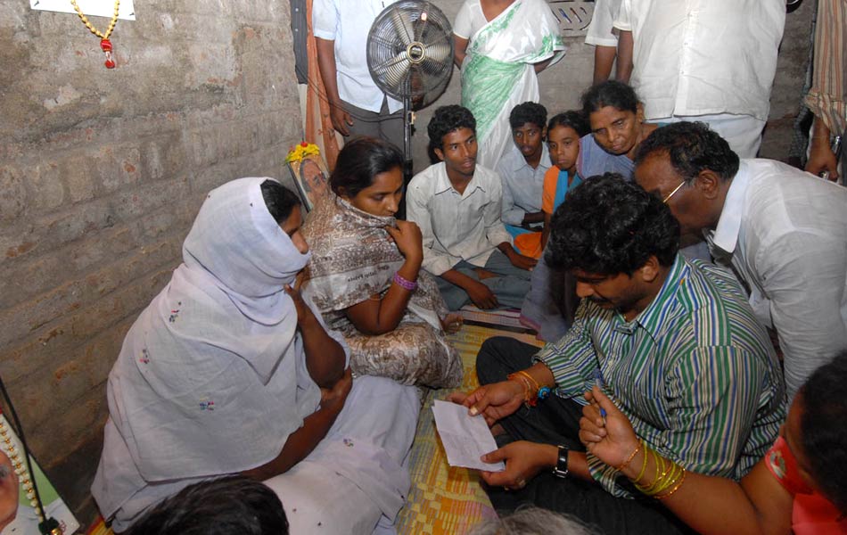 Ys Jagan Odarpu Yatra - Sakshi17