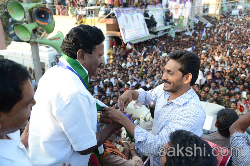 tirupathi tour in ys jagan mohan reddy - Sakshi5