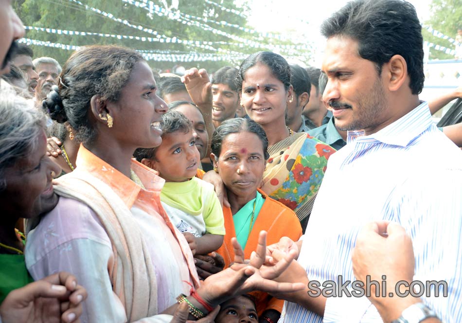 tirupathi tour in ys jagan mohan reddy - Sakshi18