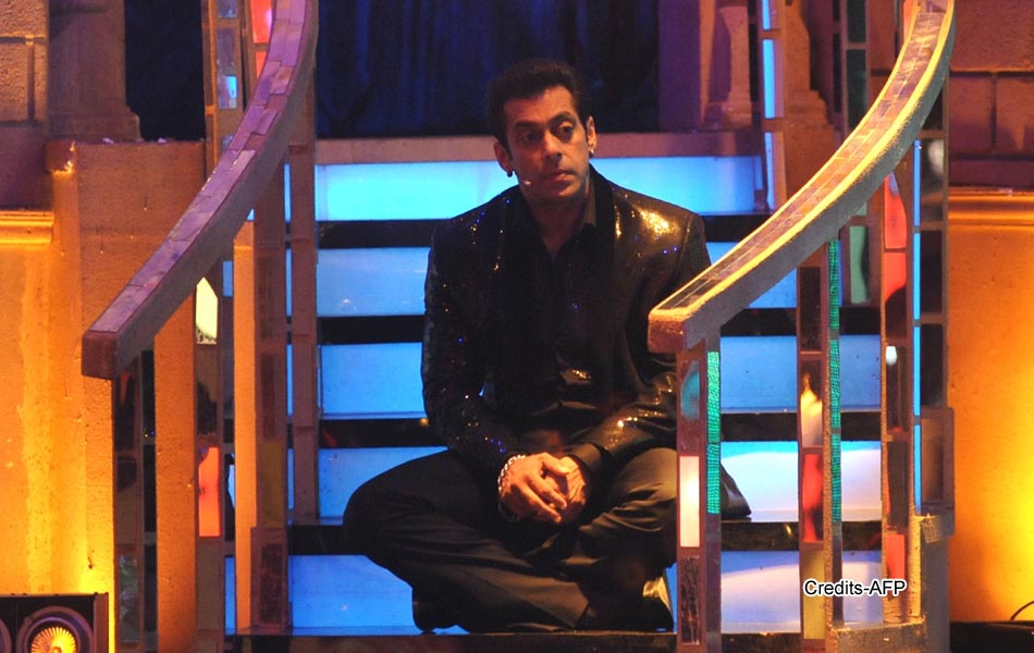 Bigg Boss 7 Salman Gauhar and Tanisha in limelight17