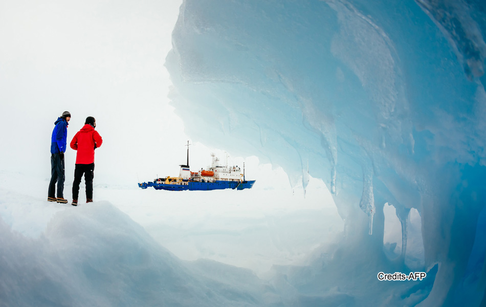 Passengers on Russian MV Akademik Shokalskiy ship1