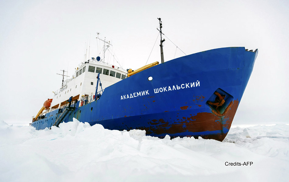 Passengers on Russian MV Akademik Shokalskiy ship5