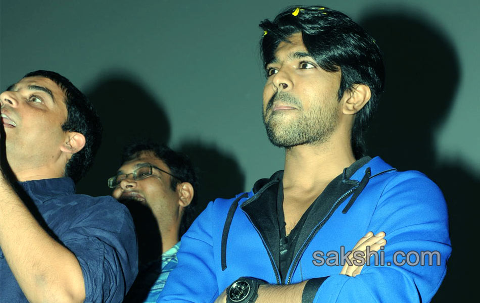 Yevadu Theatrical Trailer Launch at Sandhya Theather - Sakshi12