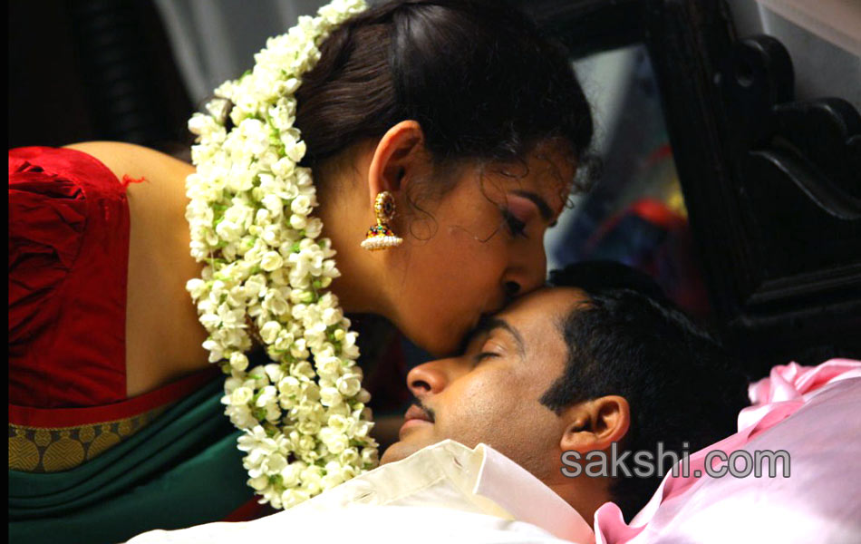 Kamalatho Na Prayanam Movie Hot Photos1