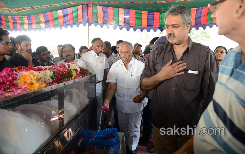 Tollywood Celebrities Pay Homage To Actor Uday Kiran - Sakshi43