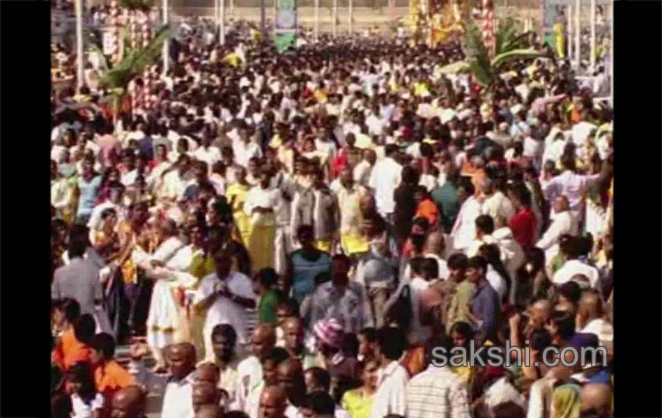 andhra pradesh devotees throng temples on vaikunta ekadasi24