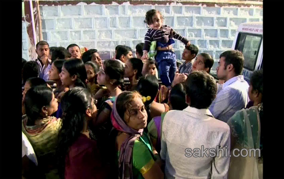 andhra pradesh devotees throng temples on vaikunta ekadasi36