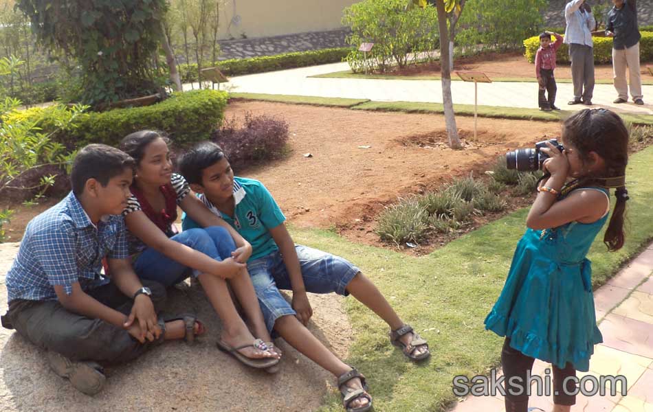 school childrens visits Rashtrapati Bhavan - Sakshi1