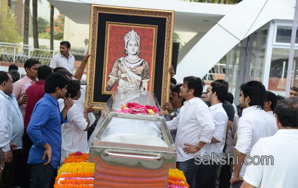 cinima and political celebrities condolence to akkineni family51